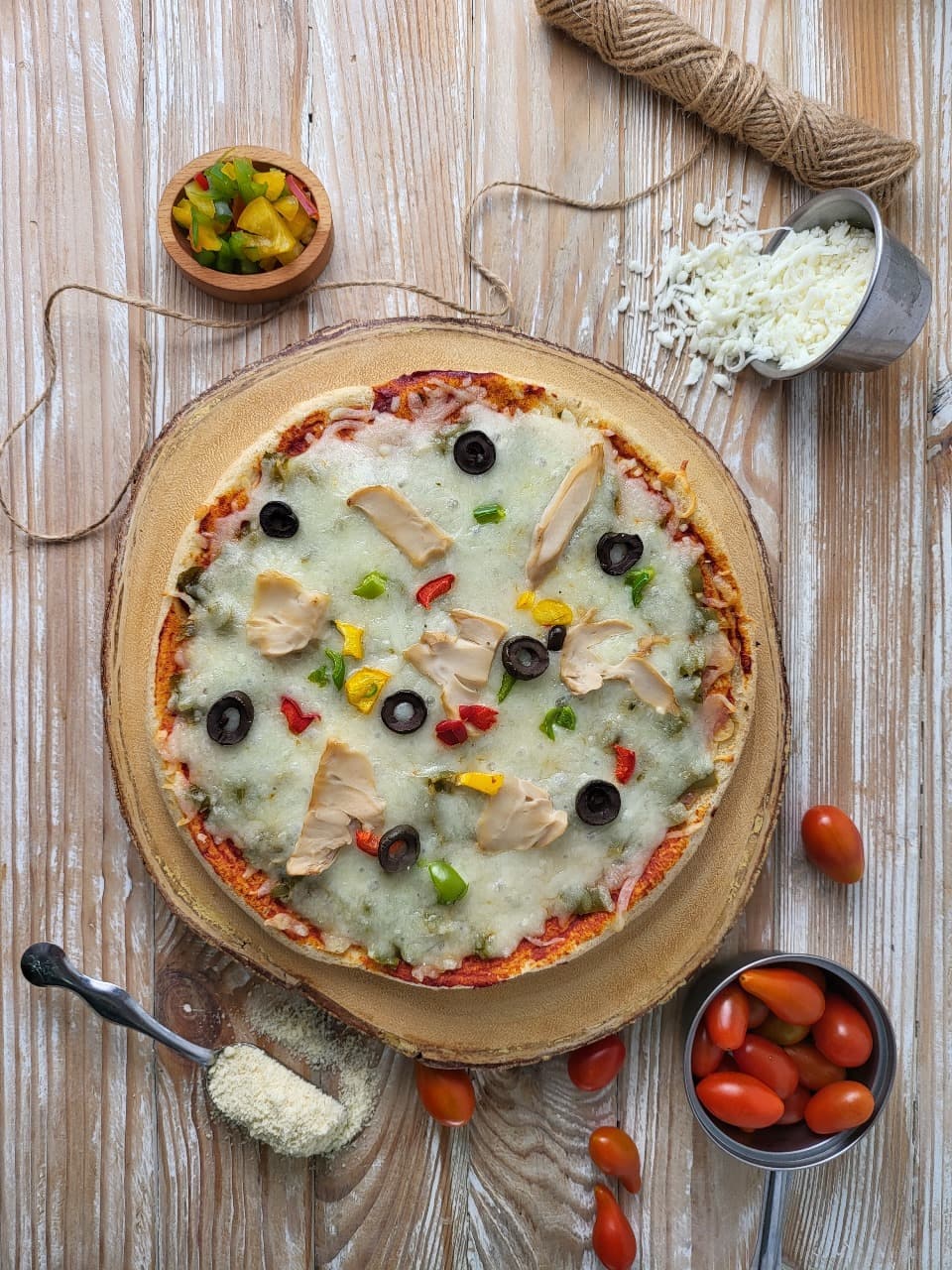 Keto Vegetable Pizza (4g net carbs per slice) Hot!